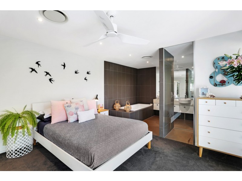 61 The Decks, Wurtulla QLD 4575