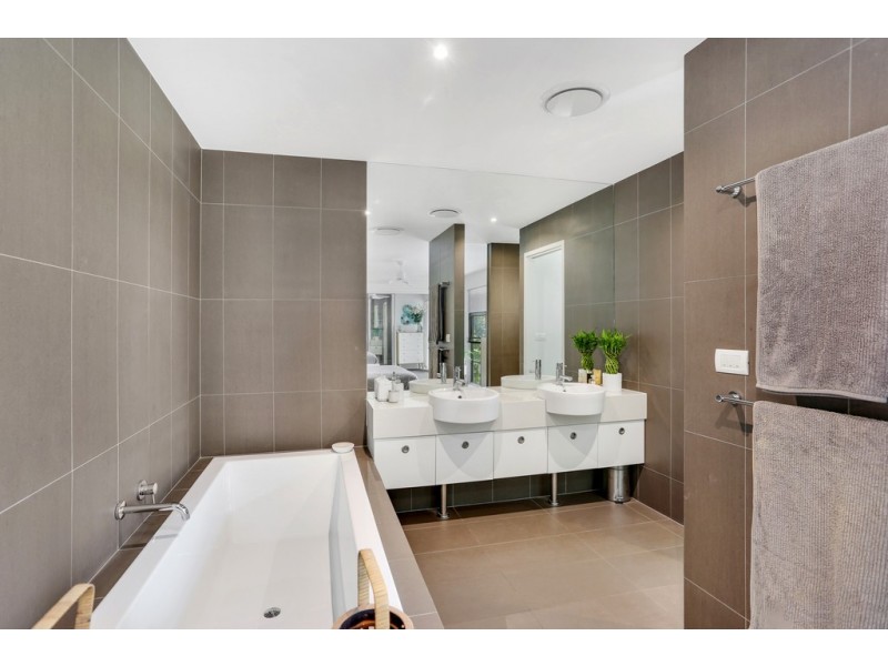 61 The Decks, Wurtulla QLD 4575