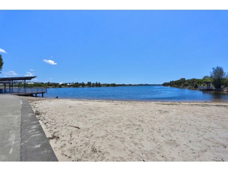 61 The Decks, Wurtulla QLD 4575