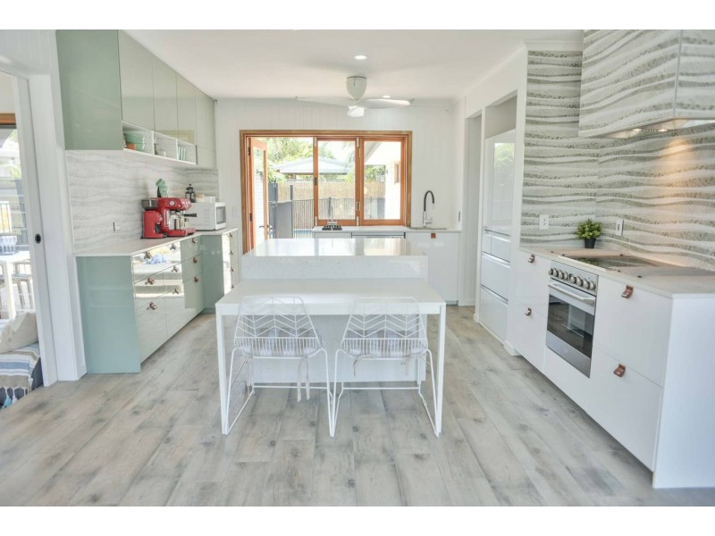 5 Perina Street, Warana QLD 4575