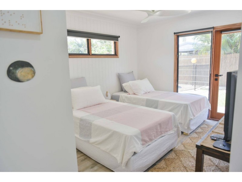 5 Perina Street, Warana QLD 4575