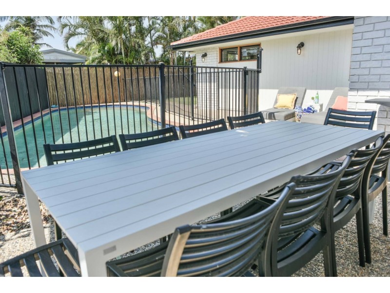 5 Perina Street, Warana QLD 4575