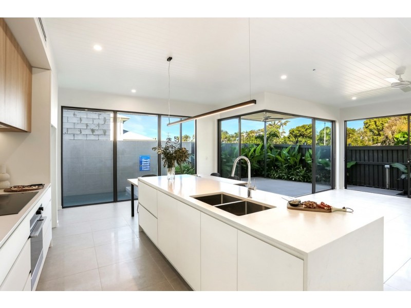 16 Offshore Street, Bokarina QLD 4575