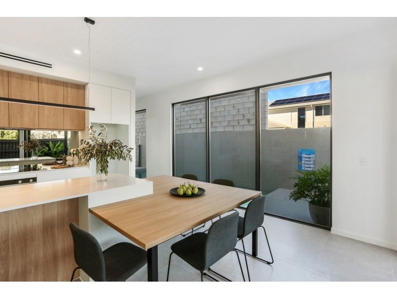 16 Offshore Street, Bokarina QLD 4575