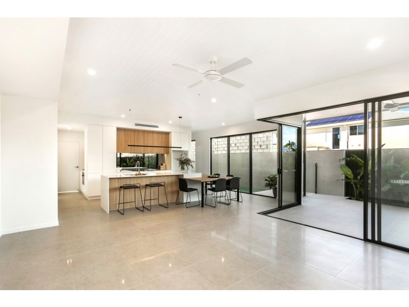 16 Offshore Street, Bokarina QLD 4575