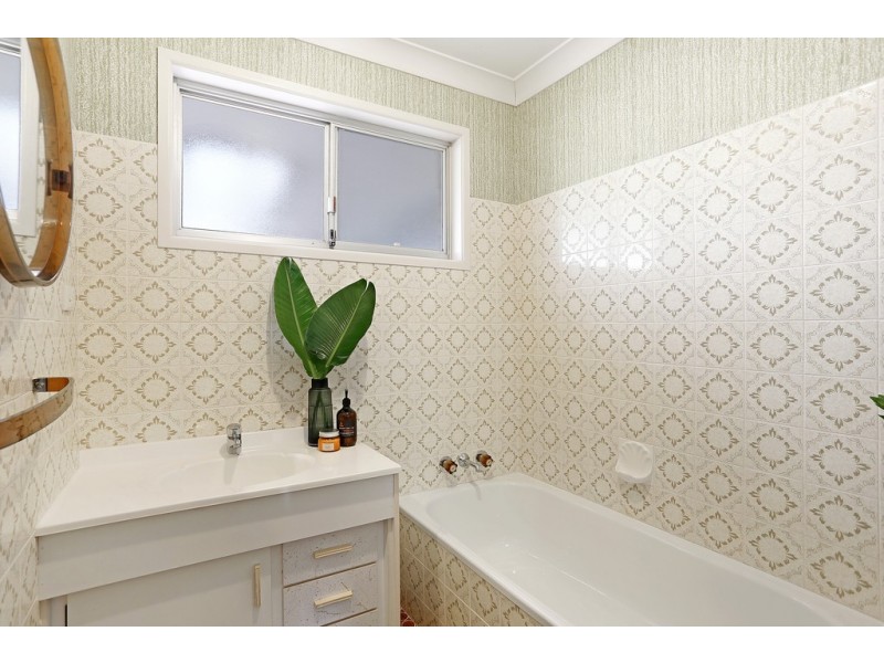 16 Barellan Avenue, Buddina QLD 4575