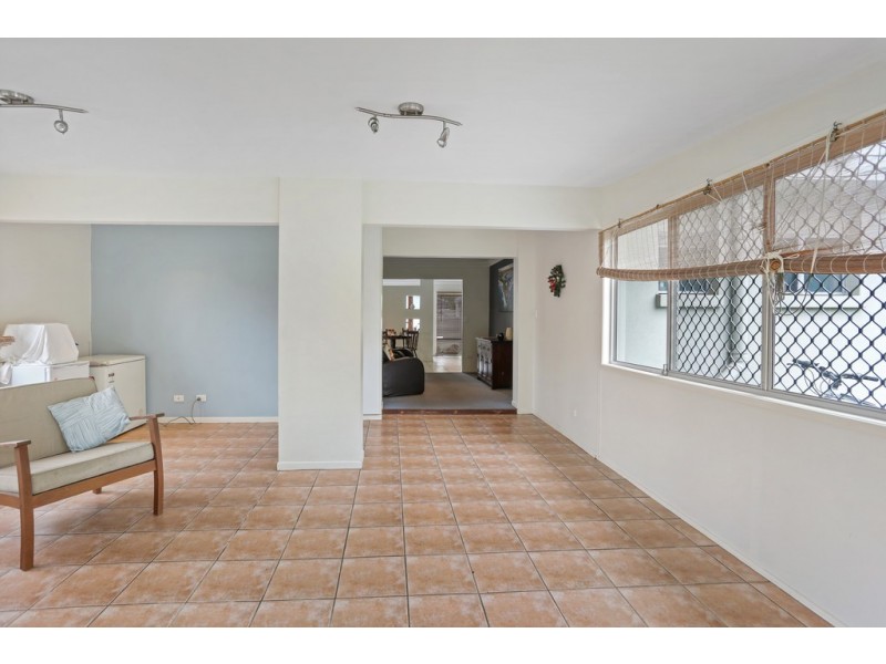 66 Oomoo Street, Buddina QLD 4575