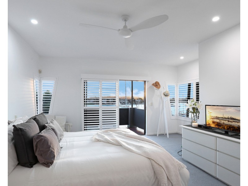 102 Mooloolah Drive, Minyama QLD 4575