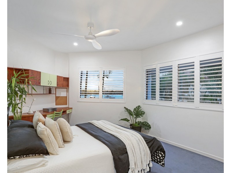 102 Mooloolah Drive, Minyama QLD 4575