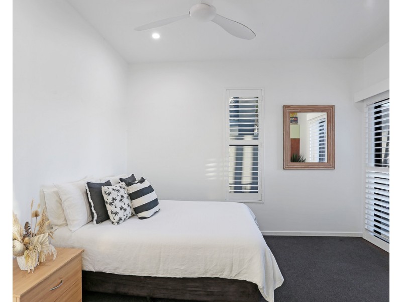 102 Mooloolah Drive, Minyama QLD 4575