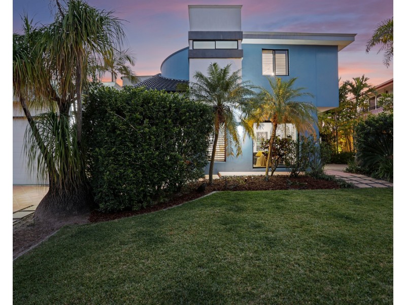 102 Mooloolah Drive, Minyama QLD 4575