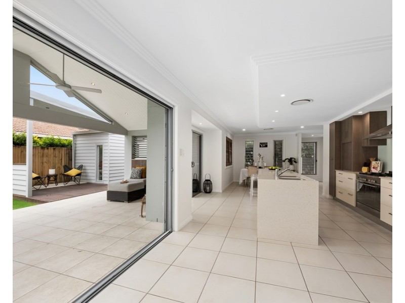 16 Lalwinya Street, Buddina QLD 4575