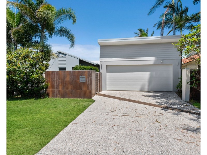 16 Lalwinya Street, Buddina QLD 4575