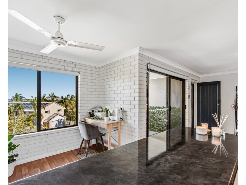 Unit 4/22 Kalinda Ave, Mooloolaba QLD 4557