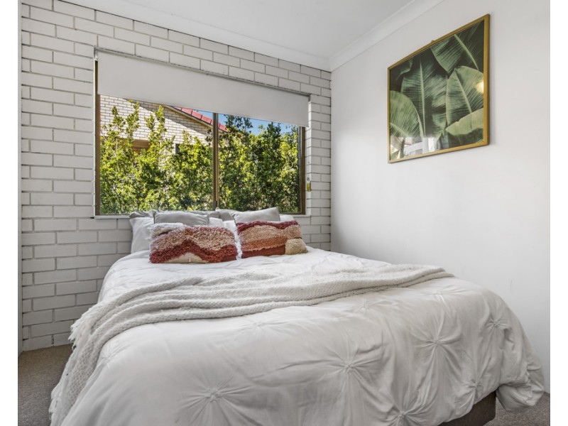 Unit 4/22 Kalinda Ave, Mooloolaba QLD 4557