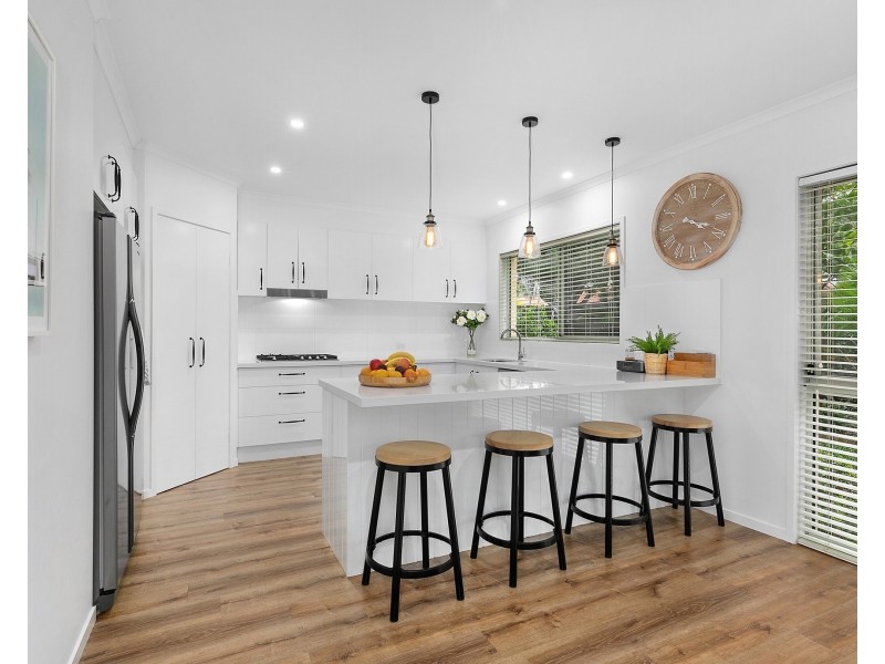 10 Bareena Place, Warana QLD 4575