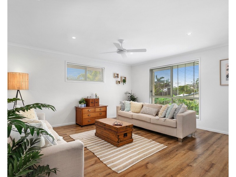 10 Bareena Place, Warana QLD 4575