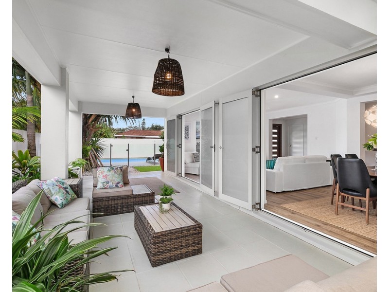 10 Bareena Place, Warana QLD 4575