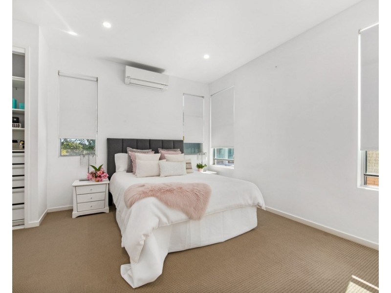 2/4 Alkira Street, Buddina QLD 4575