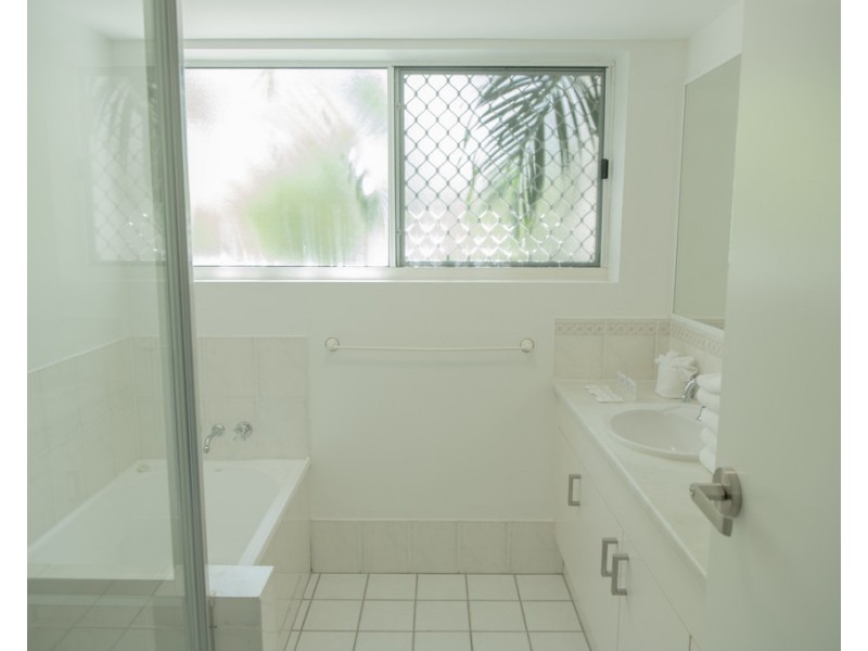 8N/143 Lowanna Drive, Buddina QLD 4575