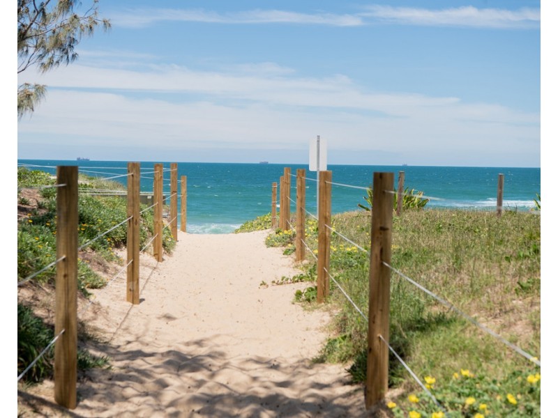 8N/143 Lowanna Drive, Buddina QLD 4575