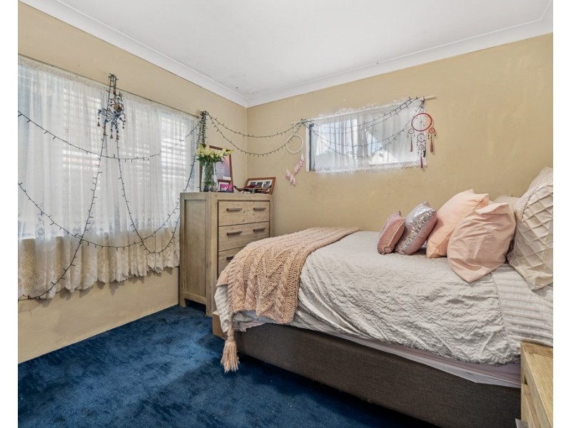 2/3 Benalla Street, Warana QLD 4575