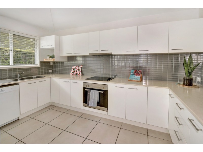 10 Tranquil Place, Alexandra Headland QLD 4572