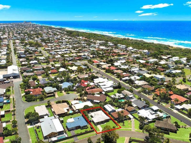 3 Uringa Street, Warana QLD 4575