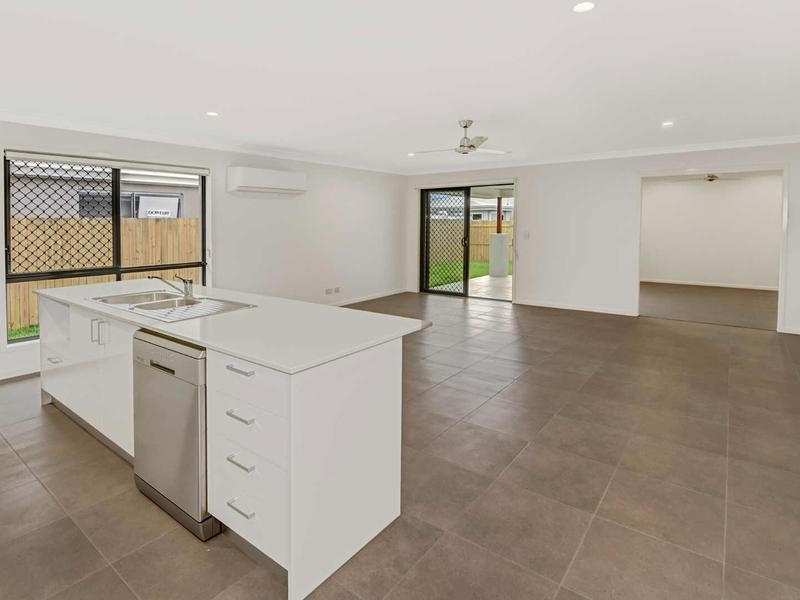 9 Newton Place, Caloundra West QLD 4551