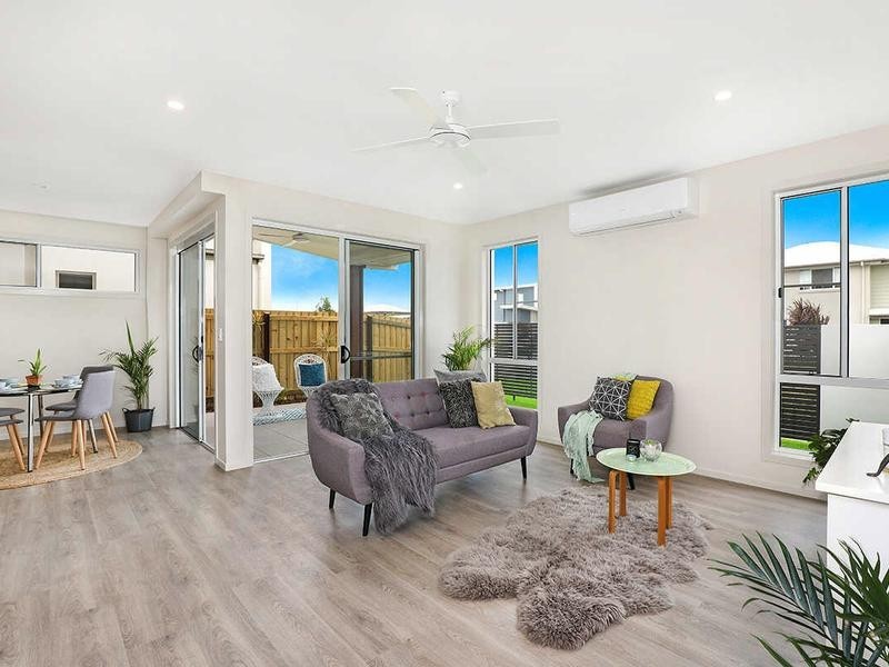 2 Hideaway Street, Birtinya QLD 4575