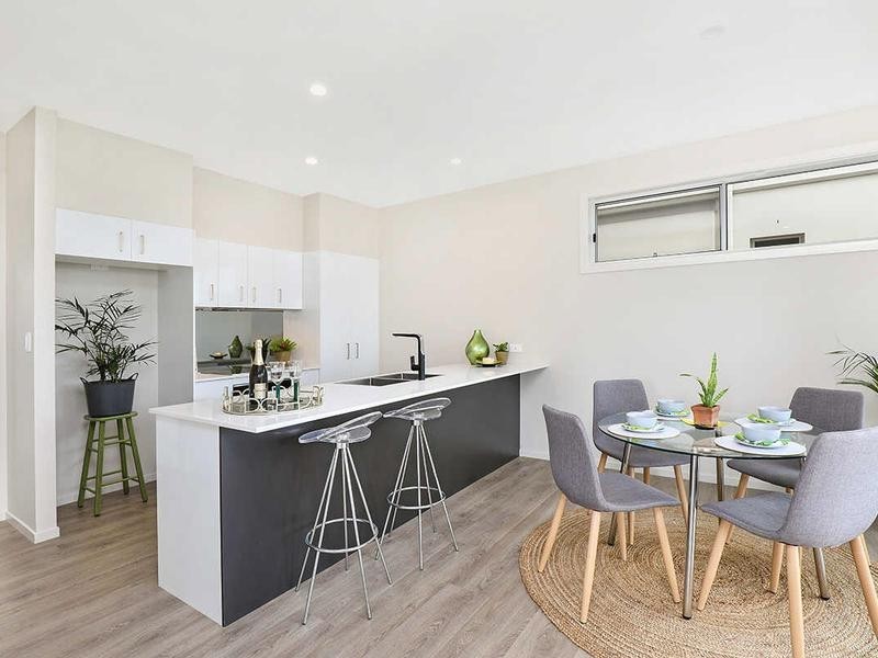 2 Hideaway Street, Birtinya QLD 4575