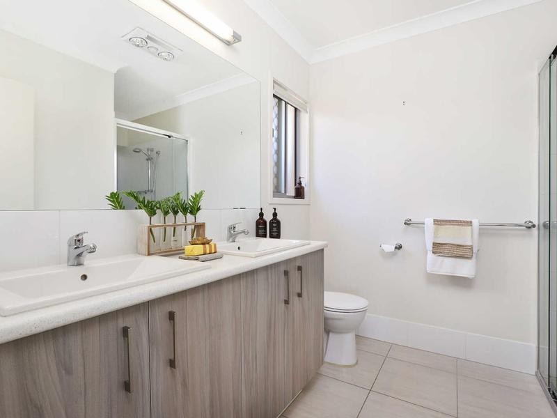 13 Promontory Street, Birtinya QLD 4575