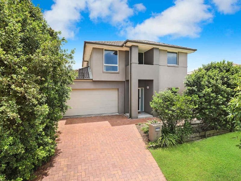 6 Pebbly Creek Crescent, Little Mountain QLD 4551
