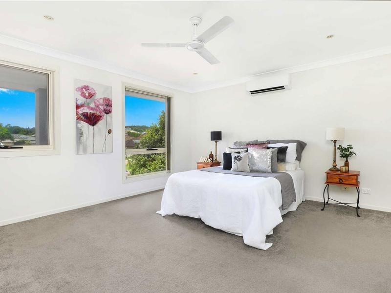 6 Pebbly Creek Crescent, Little Mountain QLD 4551