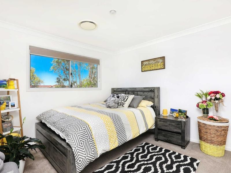 18 Seychelles Place, Kawana Island QLD 4575