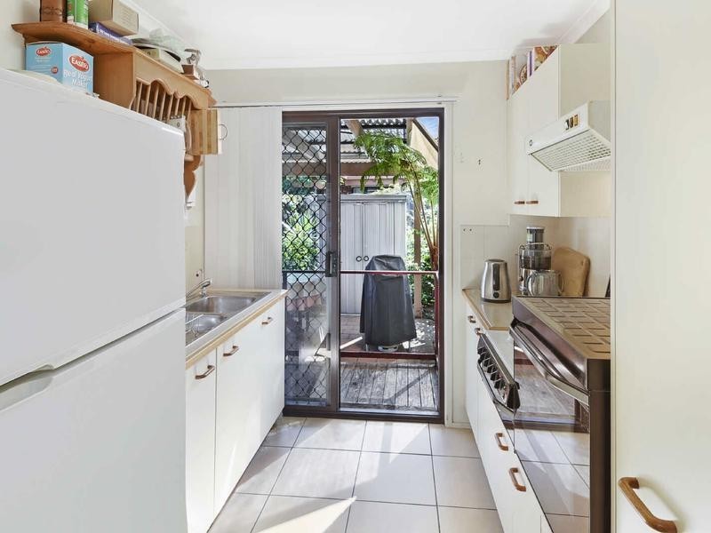 106/8 Melody Court, Warana QLD 4575