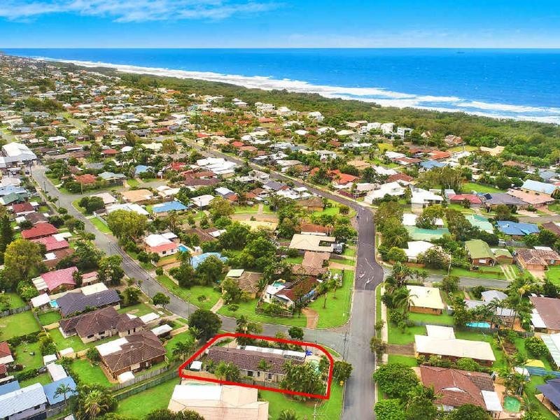 22 Parari Street, Warana QLD 4575