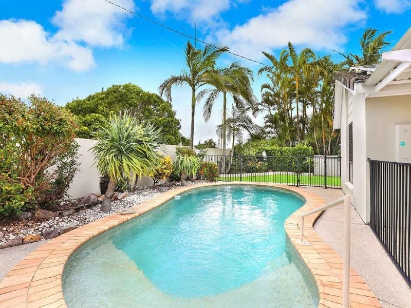 22 Parari Street, Warana QLD 4575