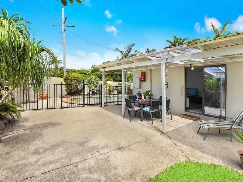 22 Parari Street, Warana QLD 4575