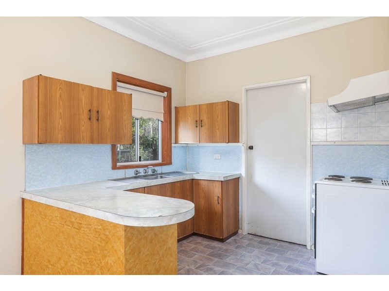 6 Thomas Clarke Street, Westmead NSW 2145