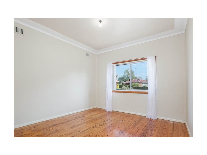 6 Thomas Clarke Street, Westmead NSW 2145