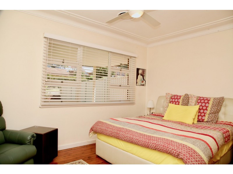 9 Warra Street, Wentworthville NSW 2145