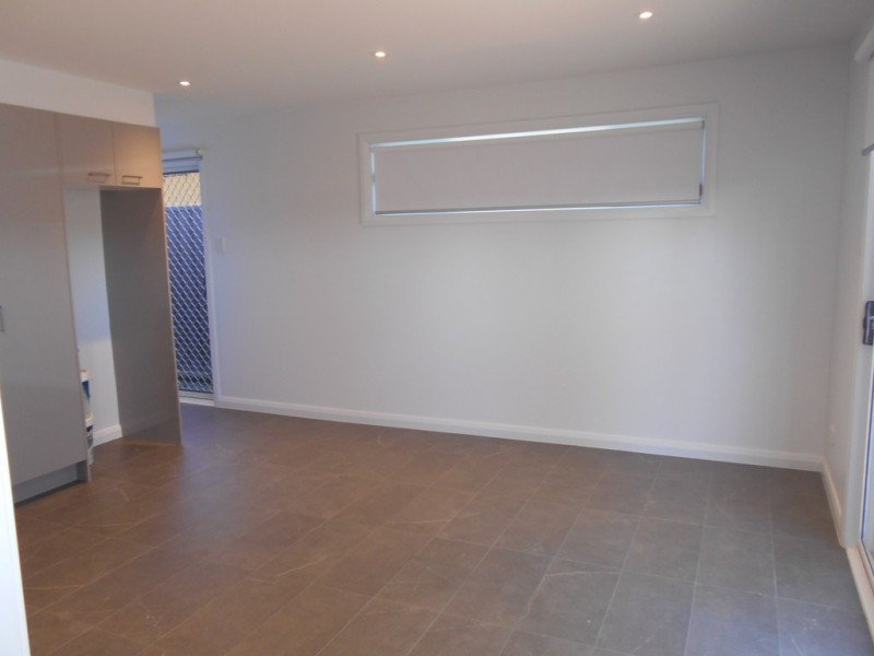 13B Dinton St, Prospect NSW 2148