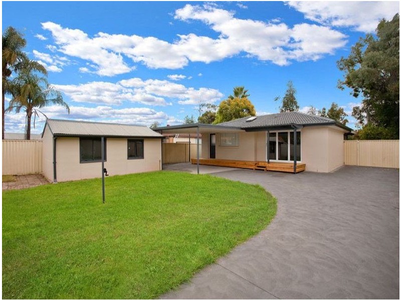 59 Cowper Circle, Quakers Hill NSW 2763