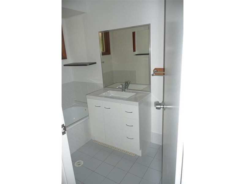 2/9 MCPHERSON COURT, Murwillumbah NSW 2484