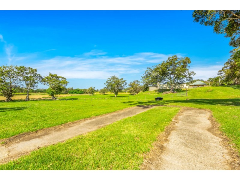 5824 TWEED VALLEY WAY, Mooball NSW 2483