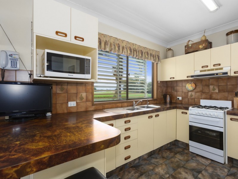 194 CLOTHIERS CREEK ROAD, Nunderi NSW 2484