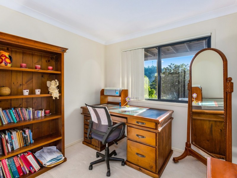 17 MOUNT ERNEST CRESCENT, Murwillumbah NSW 2484