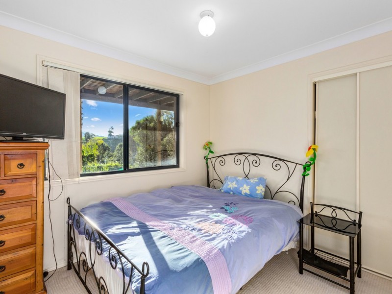 17 MOUNT ERNEST CRESCENT, Murwillumbah NSW 2484