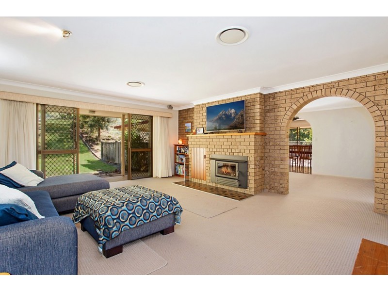 8 HARRYS ROAD, Crystal Creek NSW 2484